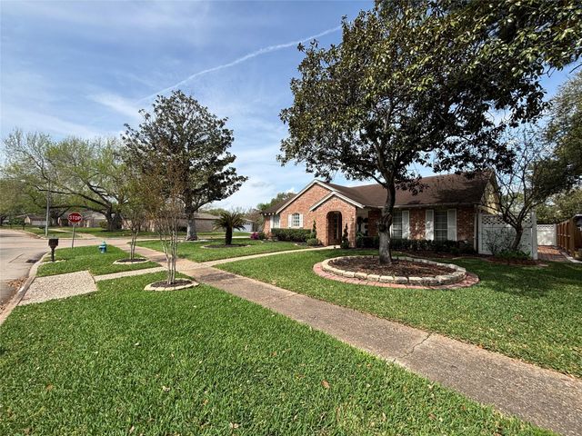 14110 Ella Lee Lane, Houston, TX 77077