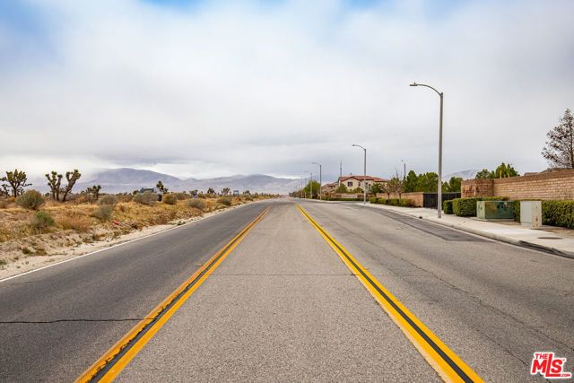 1 70th St E Near Avenue q10, Palmdale, CA 93552