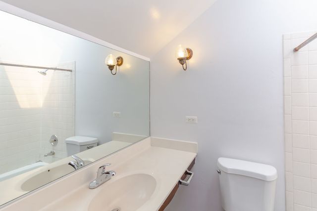 1257 W Belden Avenue 1257, Chicago, IL 60614