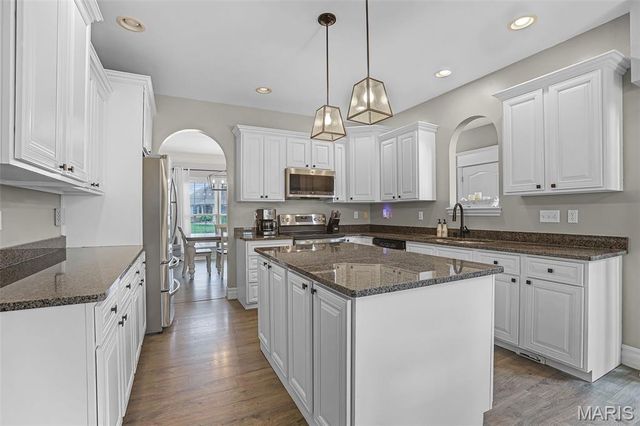 3375 Piazza Lane, Edwardsville, IL 62025