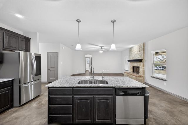 108 La Arroya Drive, Weatherford, TX 76088