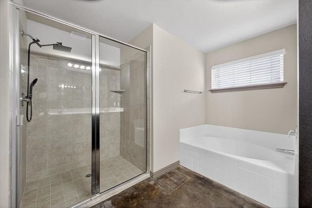 108 La Arroya Drive, Weatherford, TX 76088