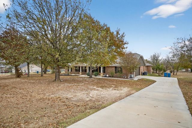 108 La Arroya Drive, Weatherford, TX 76088
