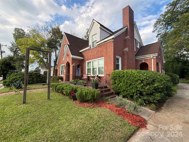 109 N York Street, Lancaster, SC 29720