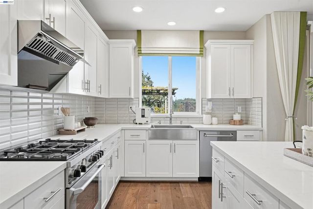 515 515 Tananger Heights Ln, Pleasant Hill, CA 94523