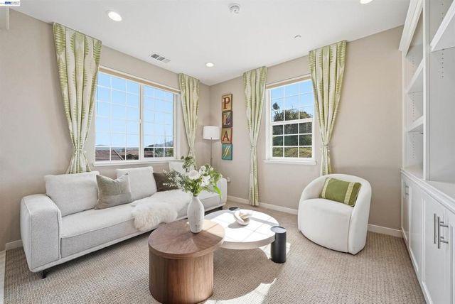 515 515 Tananger Heights Ln, Pleasant Hill, CA 94523