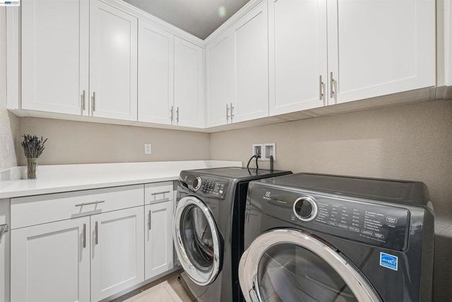 515 515 Tananger Heights Ln, Pleasant Hill, CA 94523