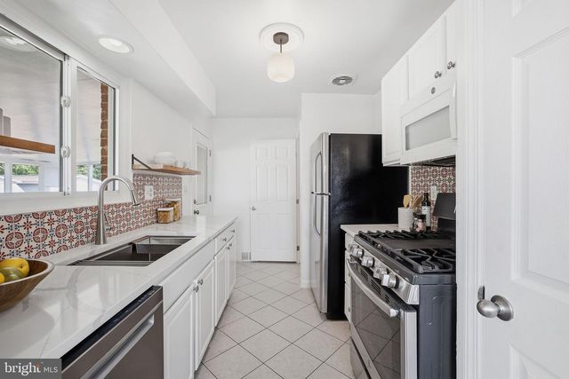 7018 STRATHMORE ST, Falls Church, VA 22042