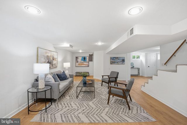 7018 STRATHMORE ST, Falls Church, VA 22042