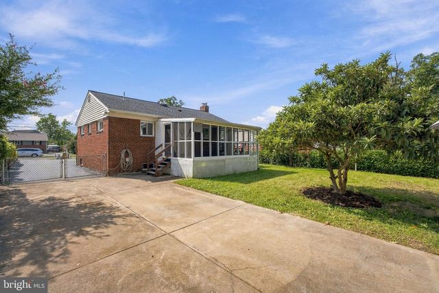 7018 STRATHMORE ST, Falls Church, VA 22042