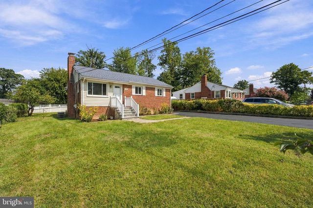 7018 STRATHMORE ST, Falls Church, VA 22042