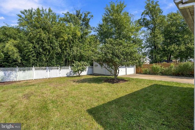 7018 STRATHMORE ST, Falls Church, VA 22042