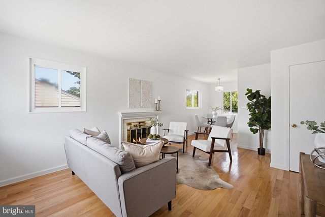 7018 STRATHMORE ST, Falls Church, VA 22042