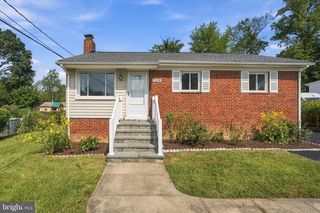 7018 STRATHMORE ST, Falls Church, VA 22042