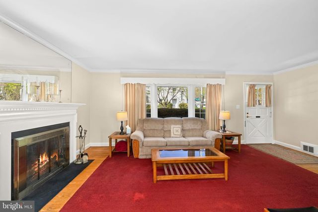 3948 MORRISON ST NW, Washington, DC 20015