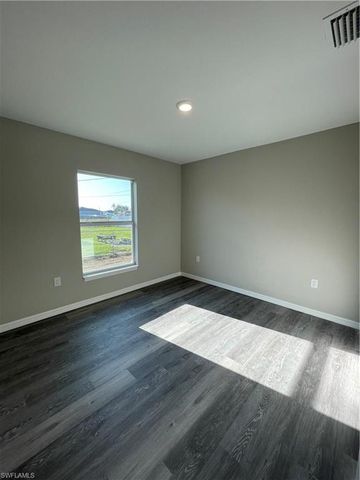 610 11th TER, Cape Coral, FL 33993