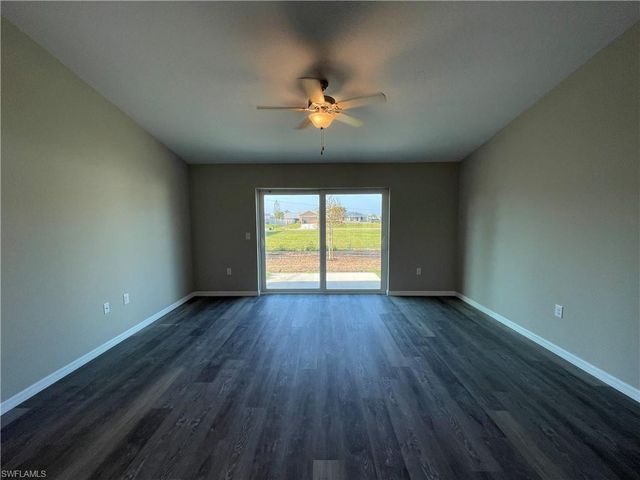 610 11th TER, Cape Coral, FL 33993