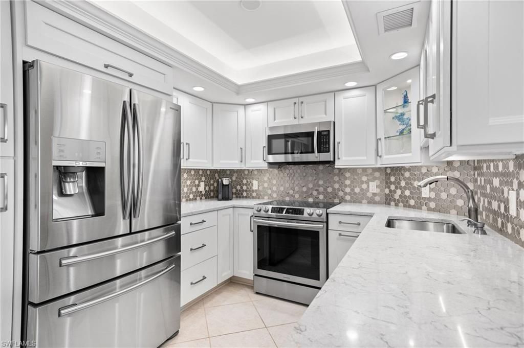 320 Seaview CT 2009, MARCO ISLAND, FL 34145 — photo 5