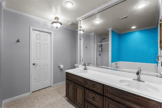 4522 Fox Run Street, Pearland, TX 77584