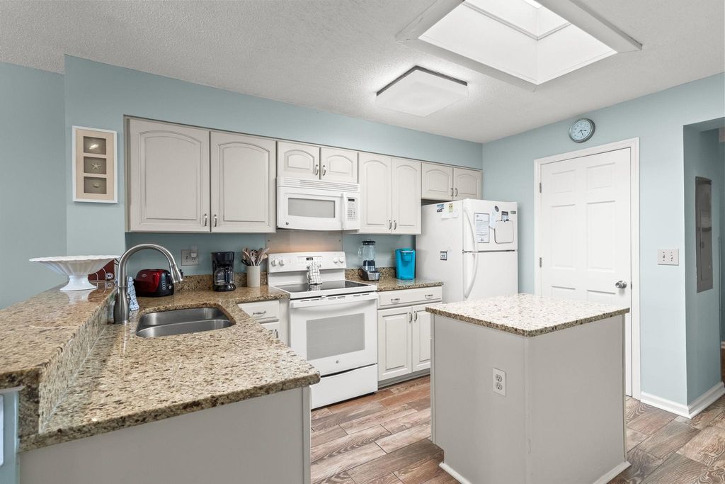 2507 S Ocean Blvd., North Myrtle Beach, SC 29582 — photo 4