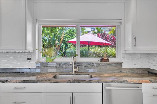 1431 S Ocean Blvd #35, Lauderdale By The Sea, FL 33062
