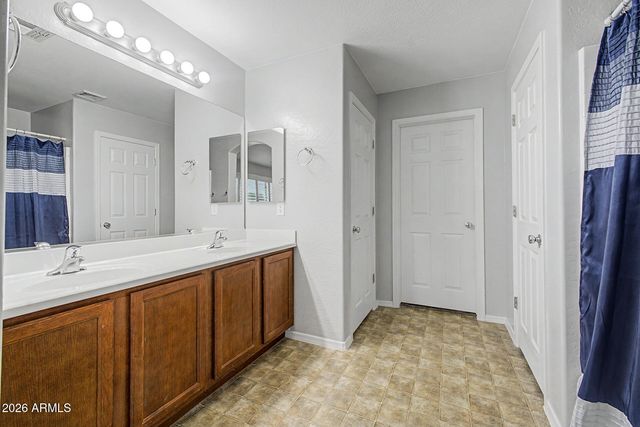 830 W TRELLIS Road, Queen Creek, AZ 85140