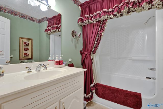 245 Turkey Town Road, Gadsden, AL 35901