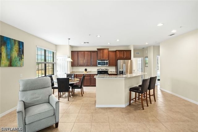 3742 Pino Vista WAY 4, Estero, FL 33928