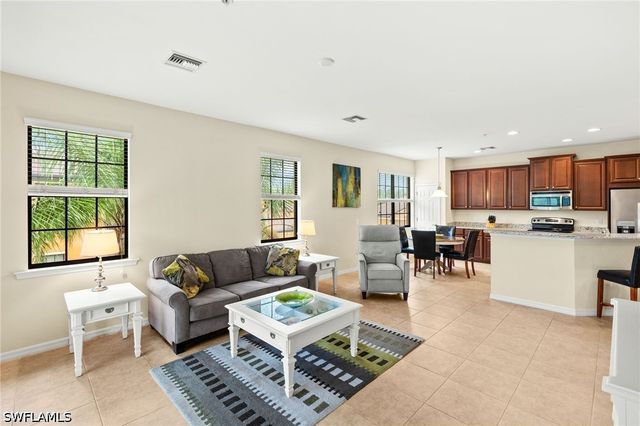 3742 Pino Vista WAY 4, Estero, FL 33928