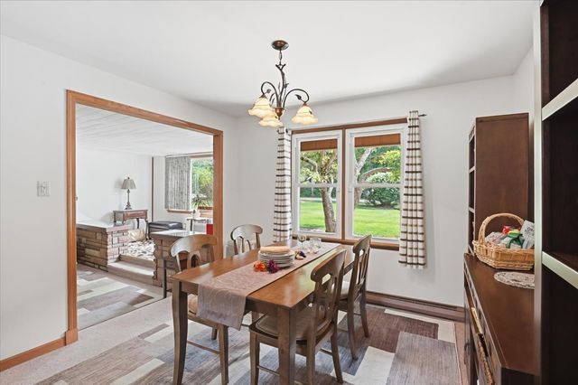 39576 N PETITE Pass, Antioch, IL 60002