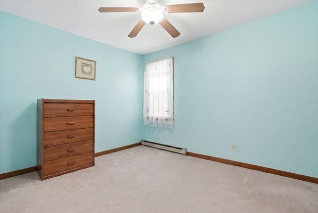 39576 N PETITE Pass, Antioch, IL 60002