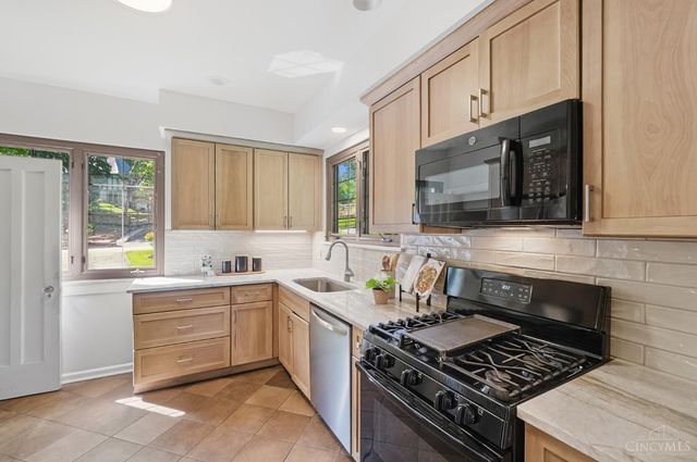 3931 Leyman Drive, Cincinnati, OH 45229
