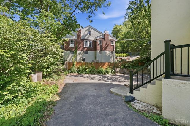 3931 Leyman Drive, Cincinnati, OH 45229