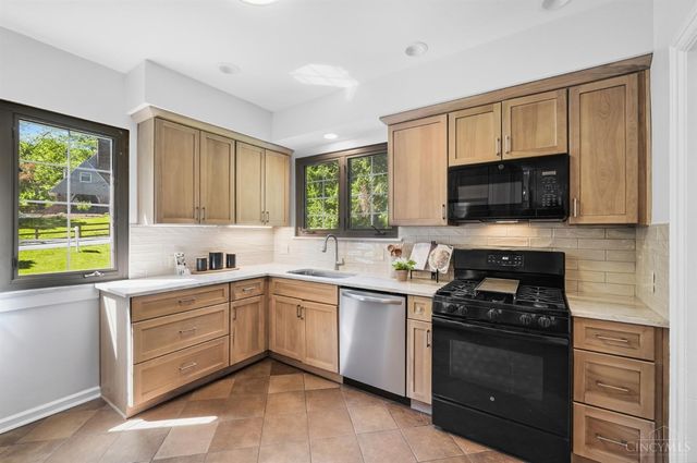 3931 Leyman Drive, Cincinnati, OH 45229