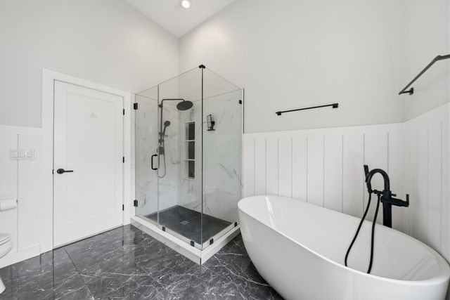 1 Lincoln Ct, Medfield, MA 02052