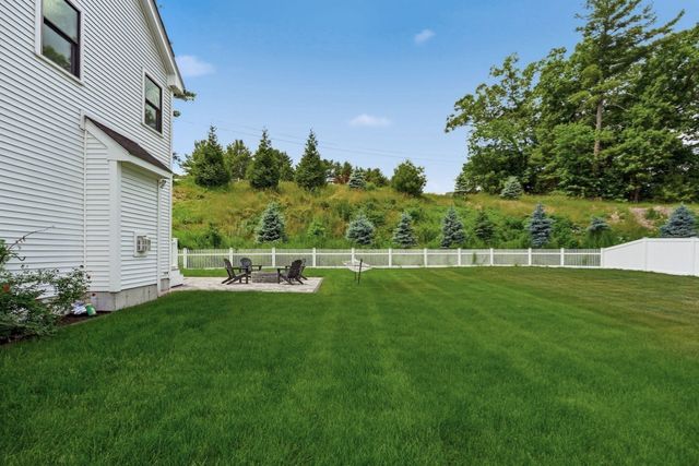 1 Lincoln Ct, Medfield, MA 02052