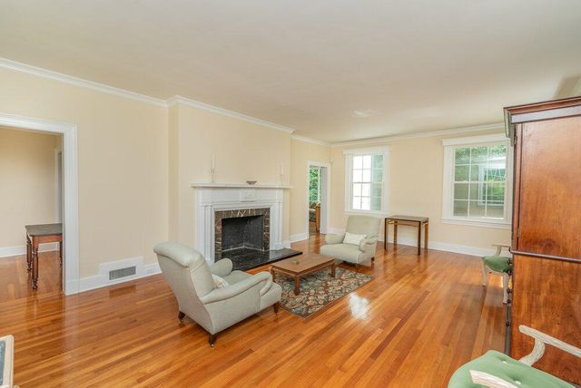 71 Manville Avenue, Barnwell, SC 29812