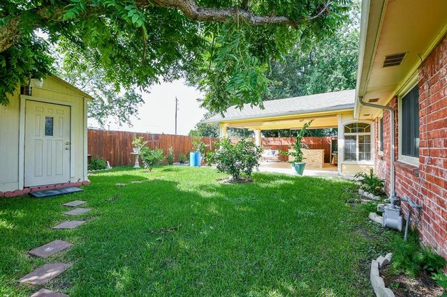 9411 Kingsvalley Street, Houston, TX 77075