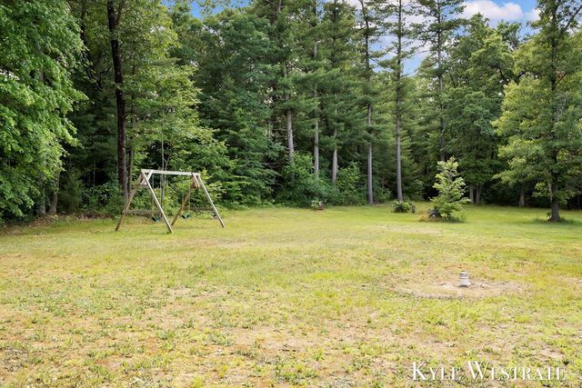 5953 S Newcosta Avenue, Newaygo, MI 49337