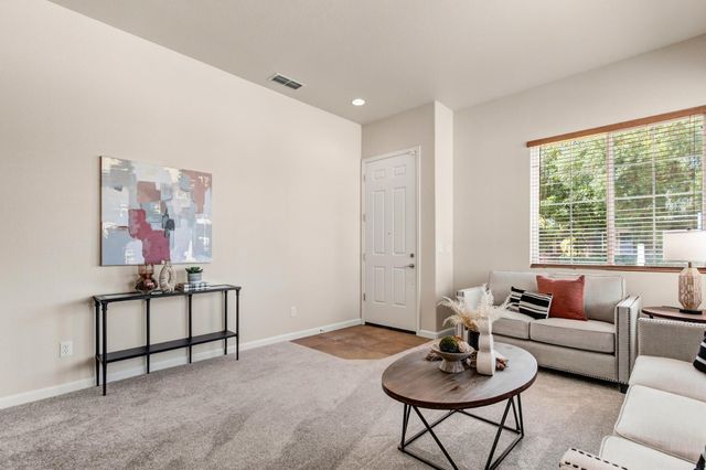 679 Alcantar Cir, Sacramento, CA 95834