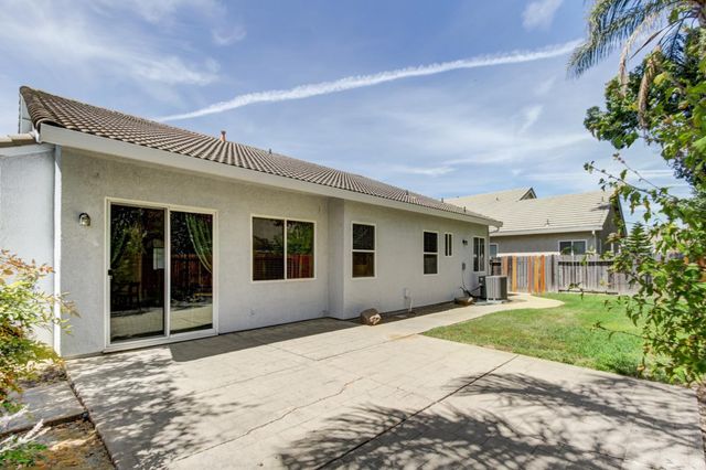679 Alcantar Cir, Sacramento, CA 95834