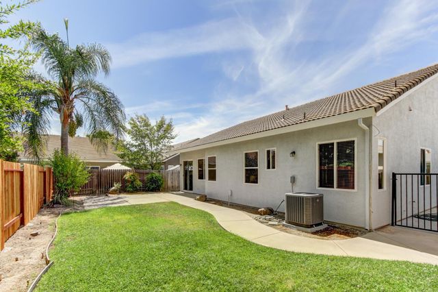 679 Alcantar Cir, Sacramento, CA 95834