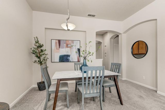 679 Alcantar Cir, Sacramento, CA 95834