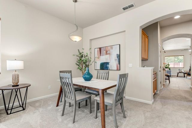 679 Alcantar Cir, Sacramento, CA 95834