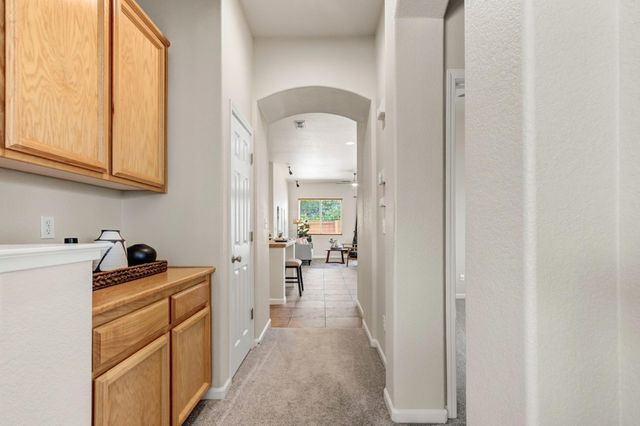 679 Alcantar Cir, Sacramento, CA 95834