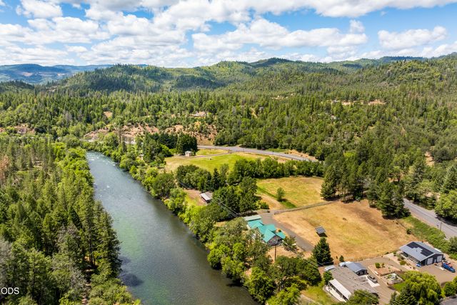 26268 Highway 62, Trail, OR 97541