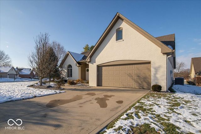 7300 Pymbroke Circle, Fishers, IN 46038