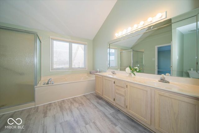 7300 Pymbroke Circle, Fishers, IN 46038