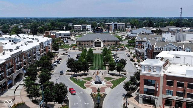 7300 Pymbroke Circle, Fishers, IN 46038