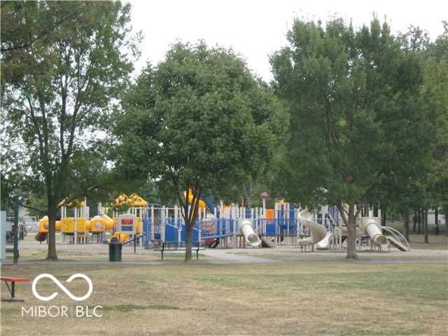 7300 Pymbroke Circle, Fishers, IN 46038